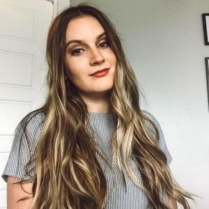 Meet your Posher, Carlie